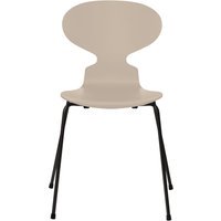 Fritz Hansen Ant Stoel - gelakt - light beige - zwart
