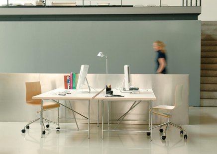 Richard Lampert Tafel Eiermann 1 - melamine wit/eiken rand - 110 x 66 cm - chrome - middelste stut - 160 x 80 cm