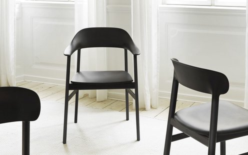 Normann Copenhagen Herit Armleunstoel - zwart - zwart