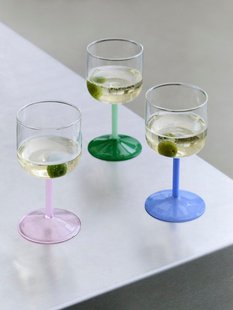HAY Tint wijnglas set van 2 - Helder, jade lichtgroen en jade donkergroen