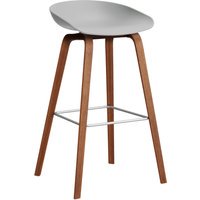 HAY About a Stool AAS 32 - concrete grey 2.0 - notenhout gelakt (op waterbasis) - voetbank roestvrij staal - Zithoogte 75 cm - viltglijders
