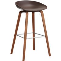 HAY About a Stool AAS 32 - voetbank roestvrij staal - Zithoogte 75 cm - kunststofglijders - raisin 2.0 - notenhout gelakt (op waterbasis)
