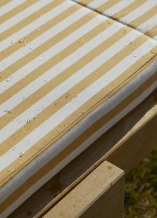 Skagerak by Fritz Hansen Skagen tuinbank zitkussen - geel gestreept