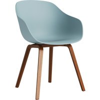HAY About A Chair AAC 222 - dusty blue 2.0 - notenhout gelakt (op waterbasis) - viltglijders
