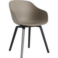 HAY About A Chair AAC 222 - khaki 2.0 - zwarte lak op waterbasis - Standaard glijders kunststof