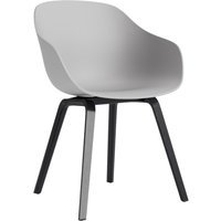 HAY About A Chair AAC 222 - concrete grey 2.0 - zwarte lak op waterbasis - Standaard glijders kunststof