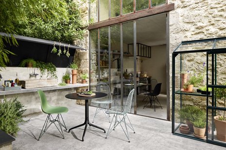 Vitra Wire Chair DKR Colours - hemelsblauw