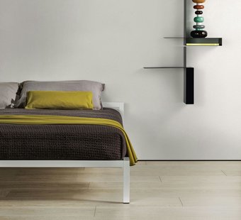 MDF Italia Aluminium Bed - wit glanzend
