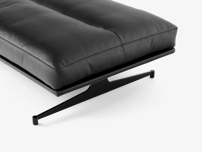 &Tradition Inland AV23 Ottoman - zwart