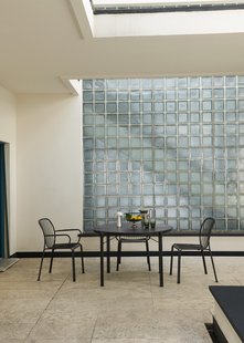 &Tradition Thorvald armleunstoel voor buiten SC95 - warm black