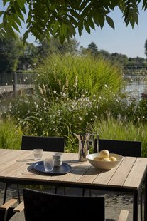 &Tradition Ville Outdoor stoel AV33 - bronze green