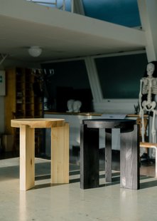 Vaarnii 001 Kruk - Zwarte gebeitste dennenhout