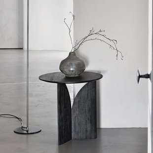 Ethnicraft Ronde Bijzettafel 'Fin' Gevernist Teakhout, 50cm, kleur Zwart