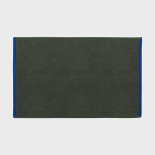 Mette Ditmer Soft badmat 50x80 cm Dark olive-light blue