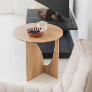 Ethnicraft Ronde Bijzettafel 'Geometric' Gevernist Eikenhout, 51cm, kleur Naturel