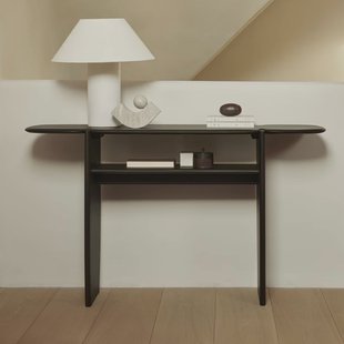 Ethnicraft Sidetable 'PI' Gevernist Mahoniehout, 130cm, kleur Donkerbruin