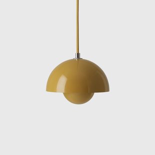 Flowerpot VP10 hanglamp, Ø 16 cm, mosterdgeel &Tradition - Woonkamer - Designer - Metaal - Met lampenkap
