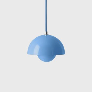Flowerpot VP10 hanglamp, Ø 16 cm, lichtblauw &Tradition - Woonkamer - Designer - Metaal - Met lampenkap