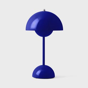Flowerpot VP9 LED tafellamp, kobaltblauw &Tradition - Woonkamer - Designer - Kunststof - Met lampenkap