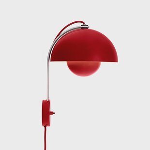 Flowerpot VP8 wandlamp, stekker, vermiljoenrood &Tradition - Woonkamer - Designer - Metaal - 1 lamp