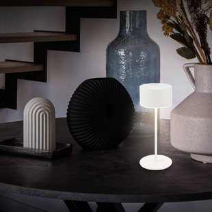 Briloner LED tafellamp op batterijen Kira, wit, hoogte 19 cm, IP44, touchdim