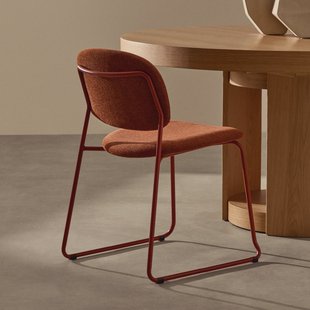 Kave Home Eetkamerstoel 'Meli' Chenille, kleur Terracotta