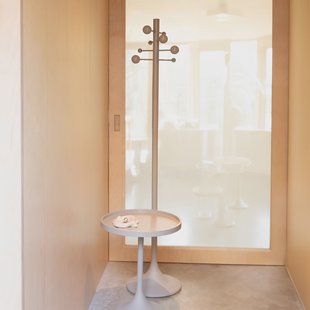 Zuiver Staande Kapstok 'Jason' 175cm hoog, kleur Beige