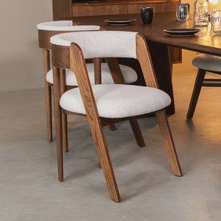 LABEL51 Eetkamerstoel 'Sasha' Bouclé en walnoot eiken