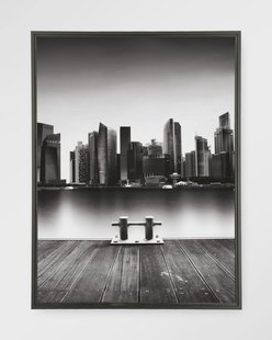 Urban Cotton Wandkleed 'Momentarily Silent' 80 x 110cm in Floating Frame - black