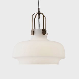 Copenhagen SC7 hanglamp opaal/bronskleurig messing &Tradition - Woonkamer - Designer - Glas - 1 lamp