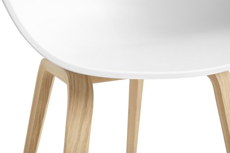 HAY About A Chair AAC 22 - wit - Eiken gezeept - Standaard glijders kunststof