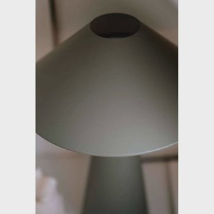 Cannes Taffellamp Green - Globen Lighting