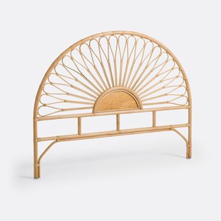 Hoofdbord in rotan, Tio