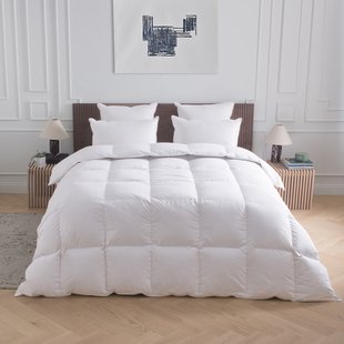 Gematigd dekbed MOSCOVA, behandeld tegen huisstofmijt