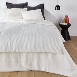 Gematelasseerd dekbed, gestreept, in gewassen linnen, Abella