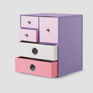 Paarse bureauopruiming met lades