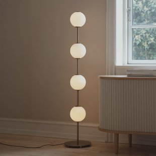 UMAGE LED vloerlamp Audrey, messingkleurig Hoogte 128 cm 4-lamps.
