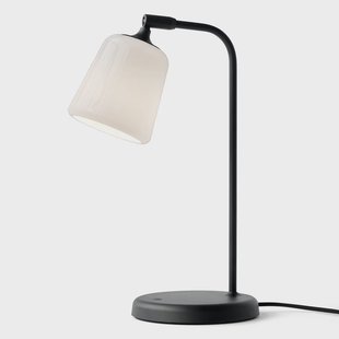 Material Tafellamp White Opal Glass Material New Edition New Works - Woonkamer - Designer - Metaal - 1 lamp
