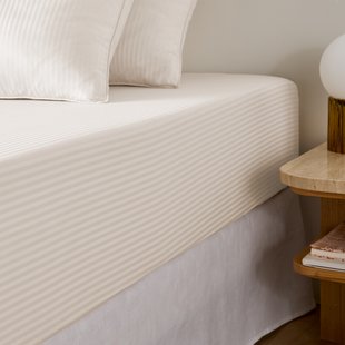 Hoeslaken in katoensatijn, omslag. 30 cm, Opale gestreept