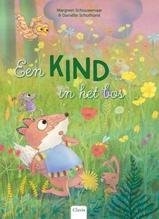 Een kind in het bos