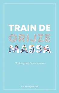 Train de grijze massa.