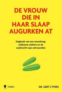 De vrouw die in haar slaap augurken at