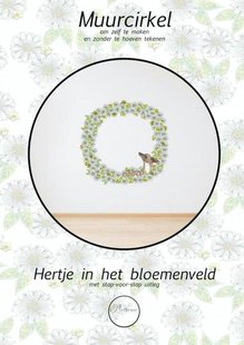 Hertje in het bloemenveld