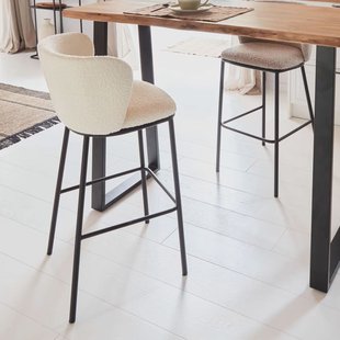 Kave Home Barkruk 'Ciselia' Bouclé, kleur Wit (zithoogte 75cm)