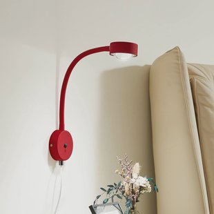 Lindby wandlamp Jyla, rood, GX53, flexibele arm, stekker