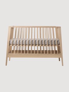Kinderbedje Leander Linea van eikenhout