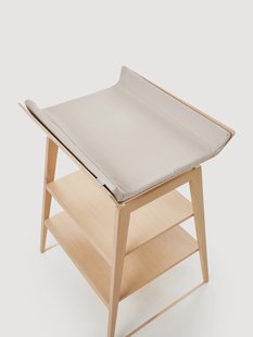 Kussenhoes voor de aankleedtafel Leander Linea