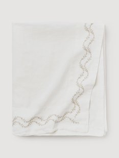 Handgeborduurde tafelkleed Ivy van gewassen linnen