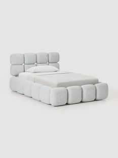 Gestoffeerd eenpersoonsbed Tayla van teddy-boucl&eacute; met opbergruimte