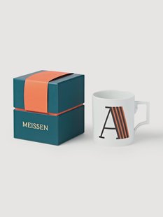 Handgemaakte beker Initials met decoratief motief